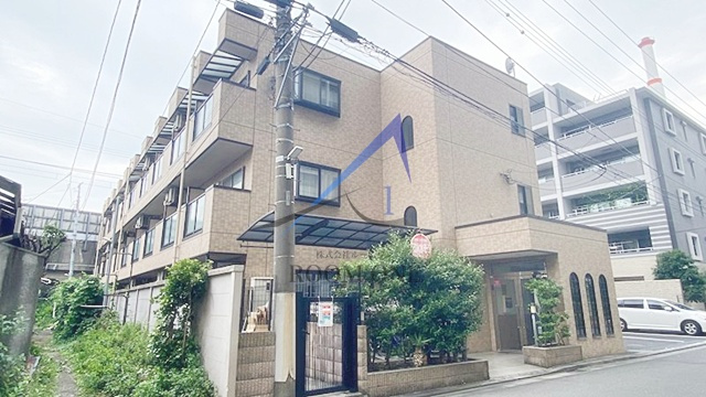 ラティーダ下並木