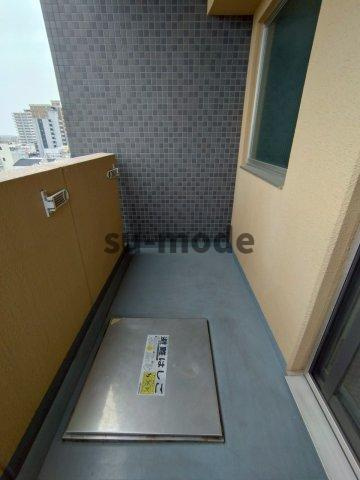 セレニテ高槻のバルコニー