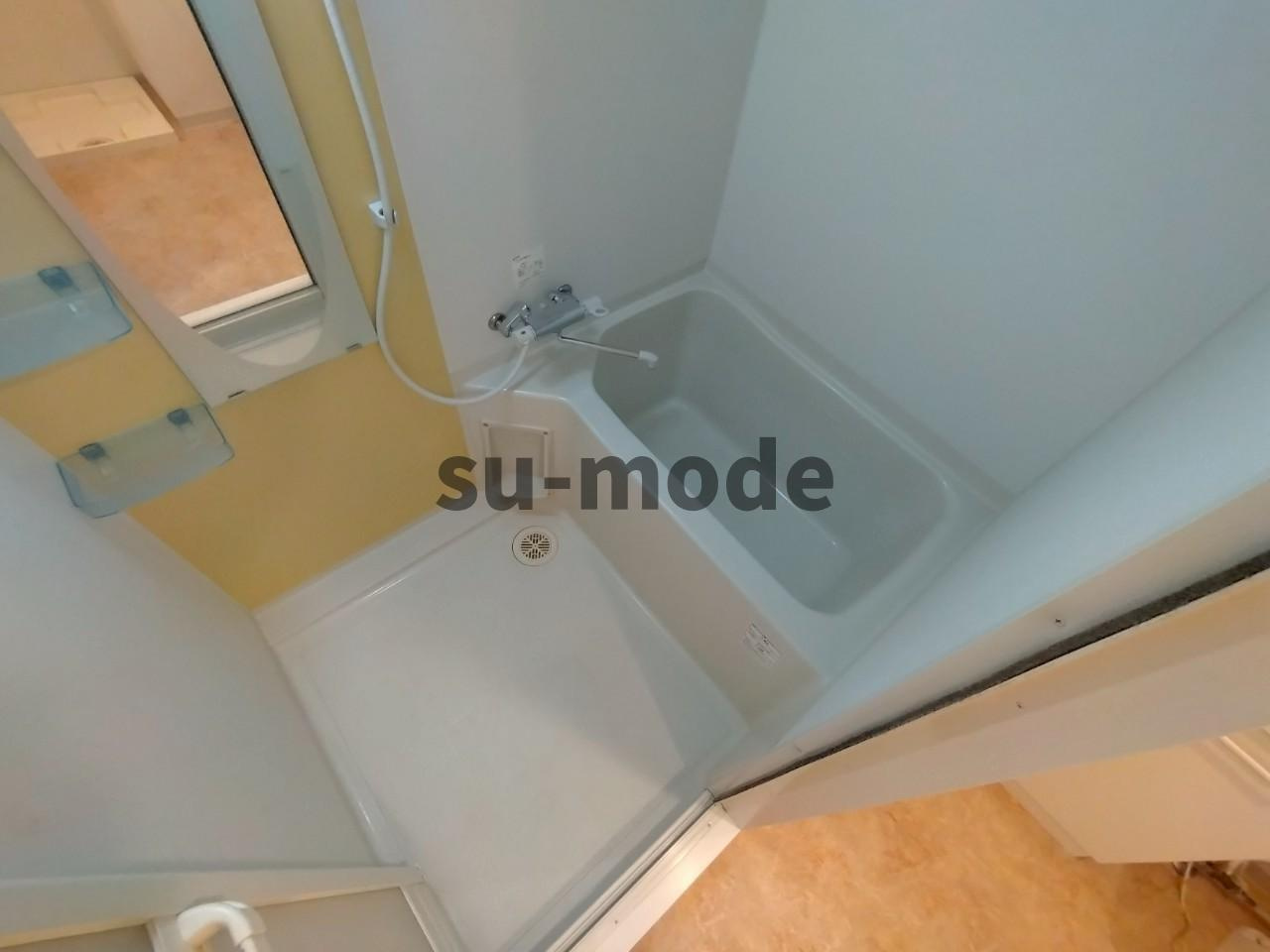 セレニテ高槻の浴室