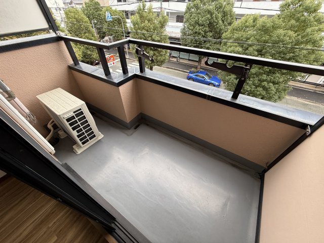 ラフォーレ箕面のバルコニー