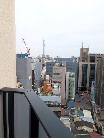 URBANEX上野の展望|13Fバルコニーからの眺望
上層階からはスカイツリー見えます