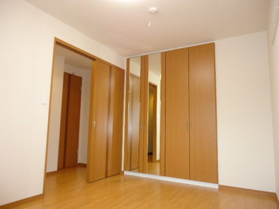 【内装】 | シャインハピサス | 洋室