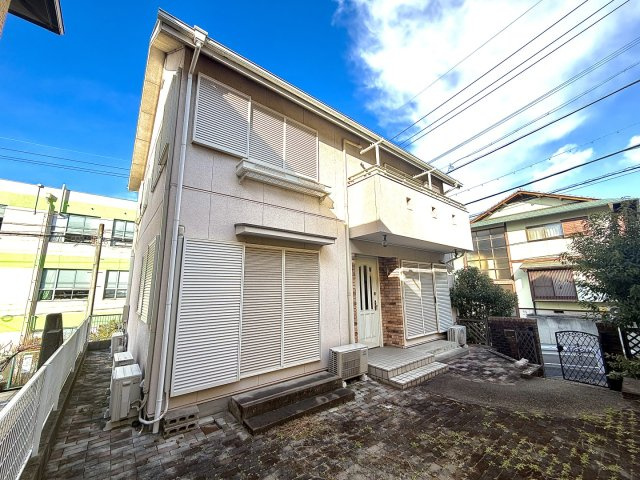 千種区宮根台二丁目戸建の外観|外観は落ち着いています