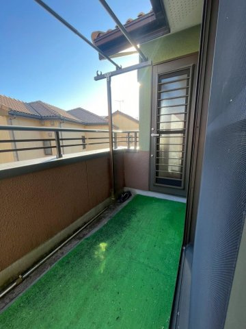 安城市里町１丁目　中古戸建のバルコニー|2面バルコニーで通風・採光良好