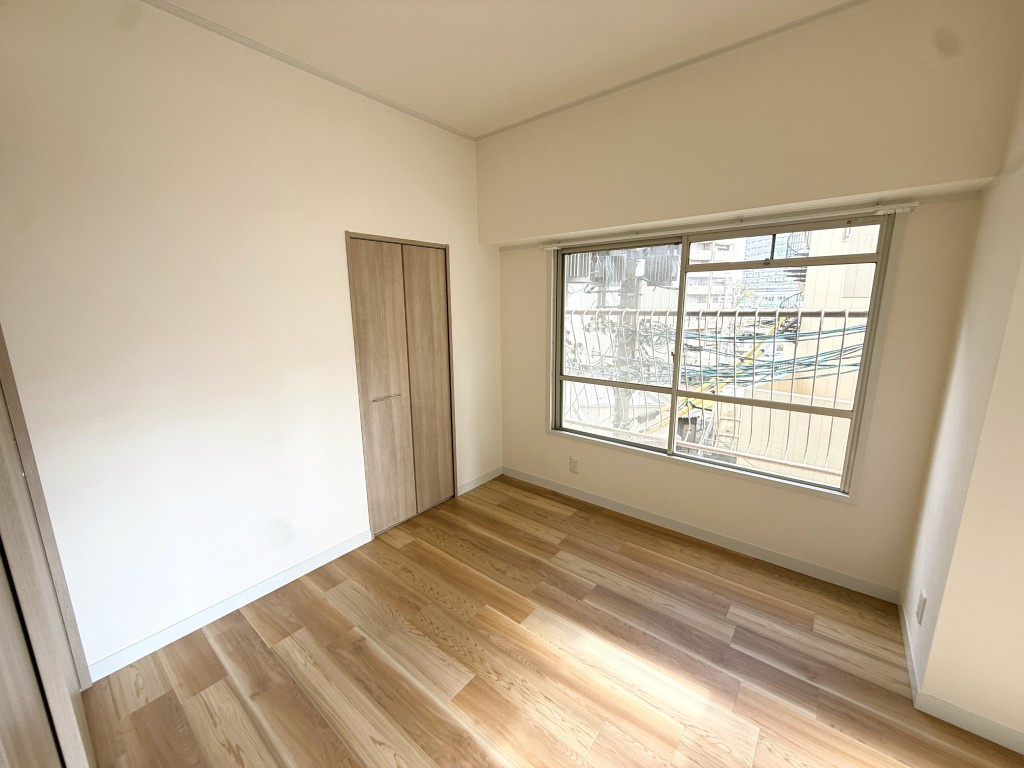 ニューコーポ千種橋の洋室|広々とした洋室です