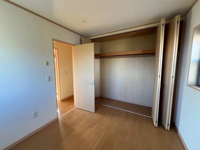 刈谷市高倉町の洋室|5.3帖の2階洋室