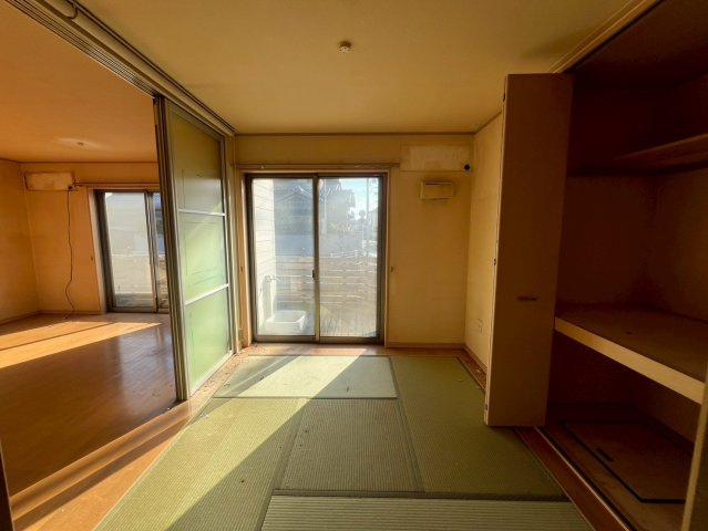 刈谷市高倉町の和室|1階にある和室。収納も充実してます！