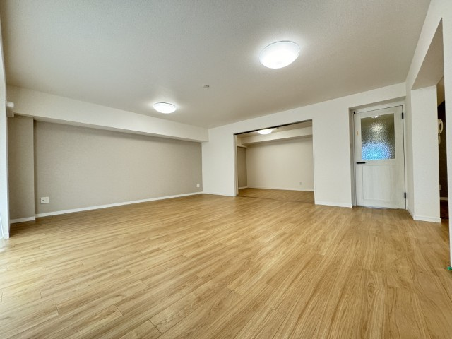 ベルシャトー瑞穂の居間・リビング|こちらの居間で趣味の時間をお楽しみください