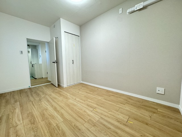 ベルシャトー瑞穂の洋室|明るい洋室です