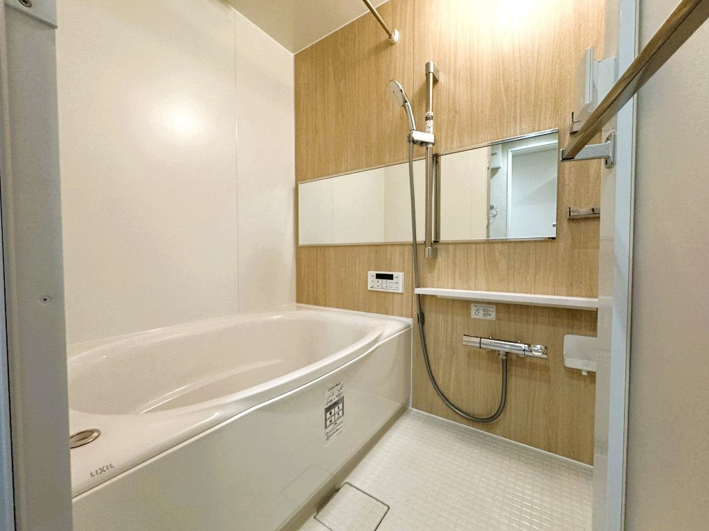 カーサビアンカ高坂の浴室|きれいなお風呂です