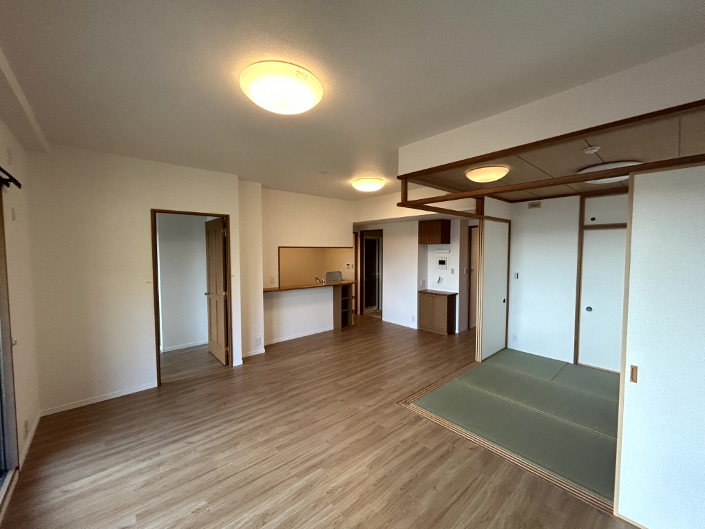  Tステージ前山グランヴィル・エステの居間・リビング|使いやすい居間です