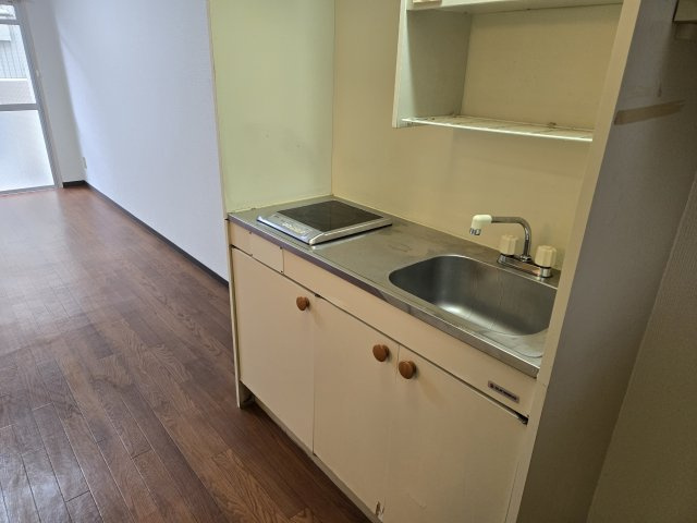 コスモス御前場のキッチン|コンパクトなキッチンで掃除もラクラク