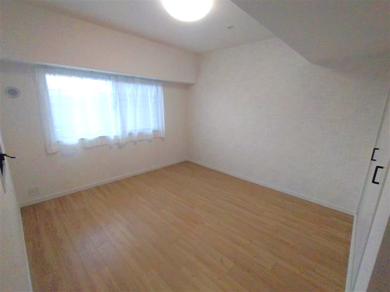 パークシティ新瀬戸二番街スカイスクエアの洋室|個人の部屋や寝室として使える洋室です