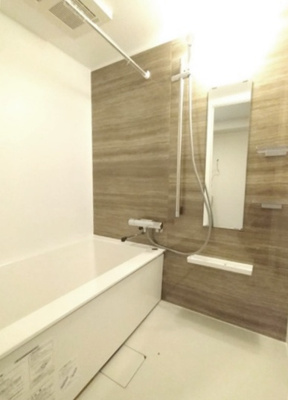 【浴室】 | 尼崎久々知ハウス | 浴室乾燥機付なので雨の日や花粉が強い日も安心お洗濯