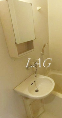 【洗面所】 | 勝どき第三関根ビル | 洗面台です。