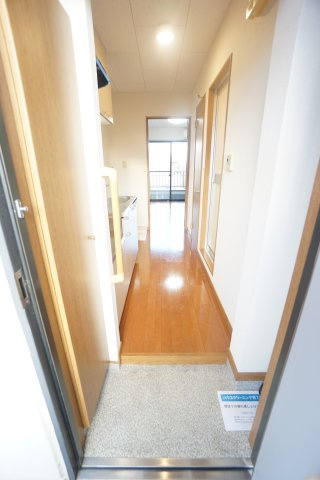 メゾン２１の玄関|シンプルで使いやすい玄関です