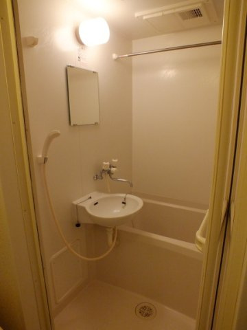 レオパレスグランシャリオの浴室|バス・トイレ別