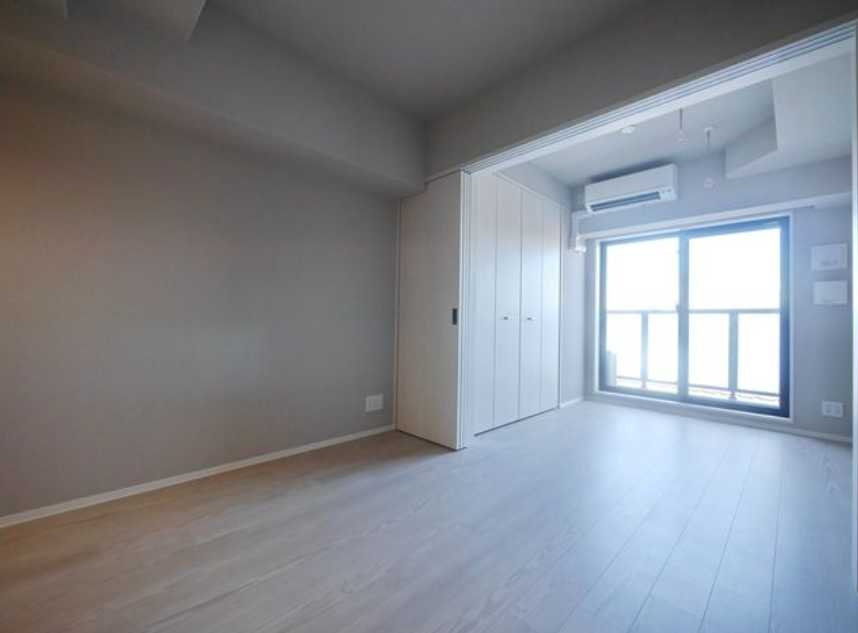 ドゥーエ二子新地　駅近　築浅　オートロックの居間・リビング