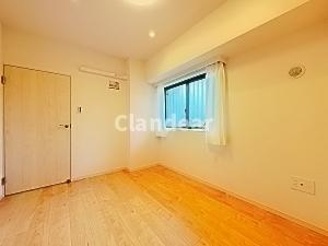 アーバンキャッスル新小岩の洋室|ドキドキの新生活も、安心してスタート。ぴったりの住まいを見つけませんか？クランディアが一緒に住まい選びをサポートします‼　まずは、お気軽にお問合せください　＃クランディア