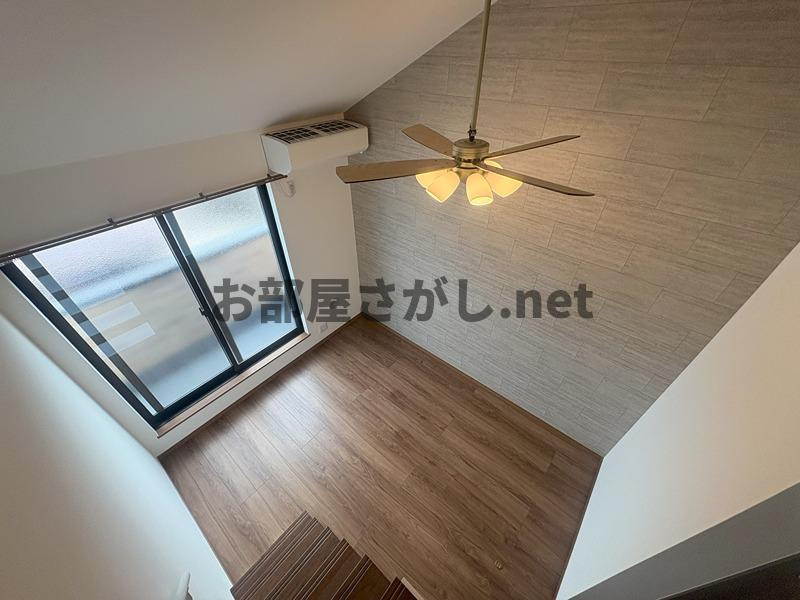 【築浅！学生・新社会人にオススメ！】ココライフ羽沢横浜の居間・リビング