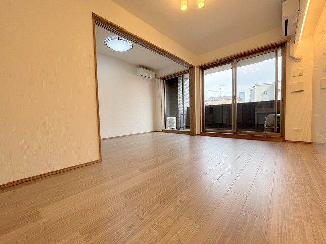 プレジオ東三国の居間・リビング