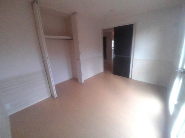 デルニエコートの洋室