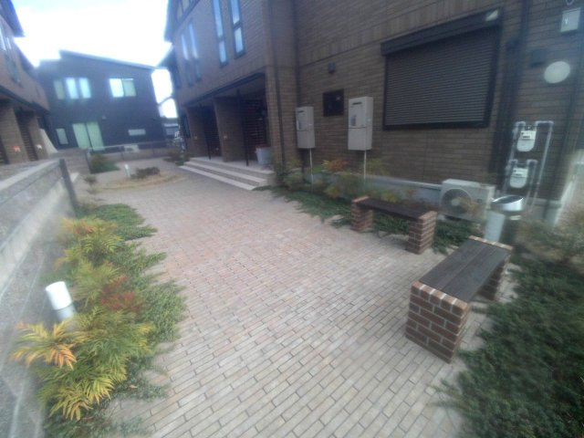 デルニエコートの庭