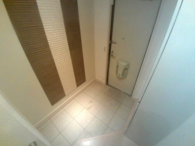 デルニエコートの玄関