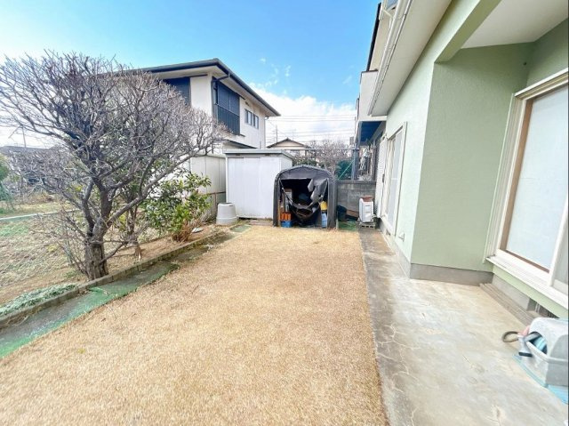 【庭】 | つくば市城山　中古戸建 | お子様の元気なお外遊びも、自宅のお庭なら安心ですね(^^♪