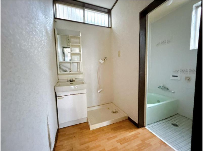 【独立洗面台】 | つくば市城山　中古戸建 | シンプルで使い勝手の良い独立洗面台！