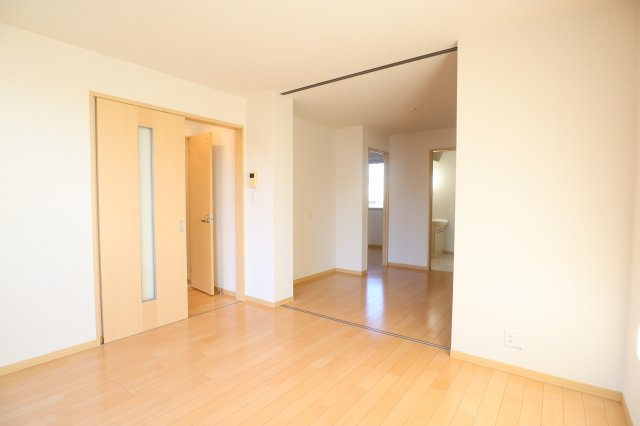 シュウメゾンＡの居間・リビング