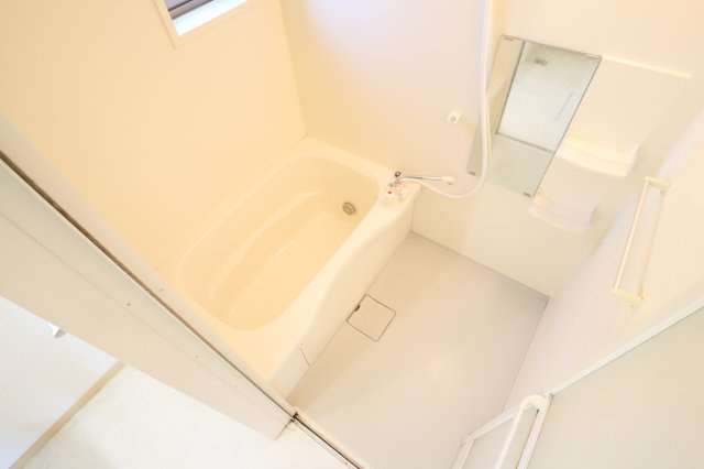 シュウメゾンＡの浴室