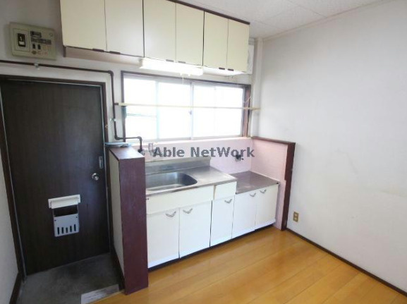 都築市一棟アパートのキッチン