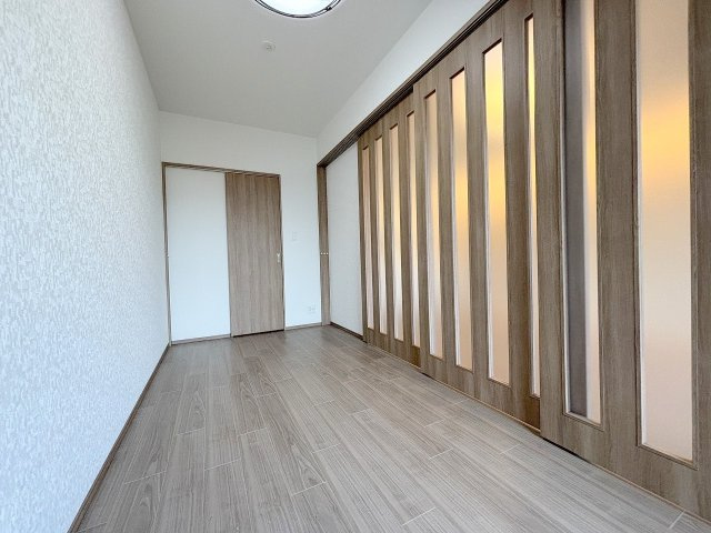 プレジオ東三国の洋室