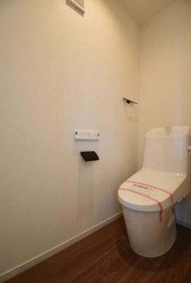 【トイレ】 | ～千歳烏山駅の邸宅　新築戸建～