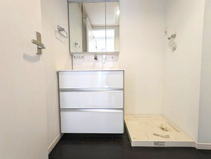 グレーシャーブルーの独立洗面台