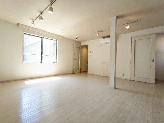 グレーシャーブルーの内装