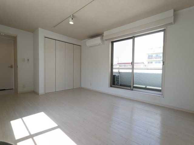 グレーシャーブルーの内装