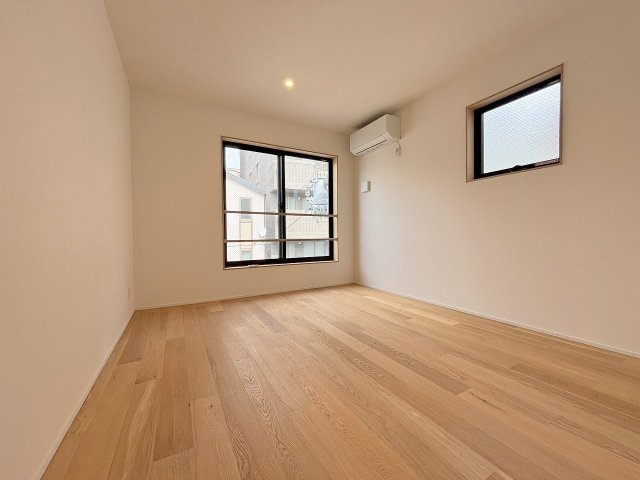 東三国のいえの洋室