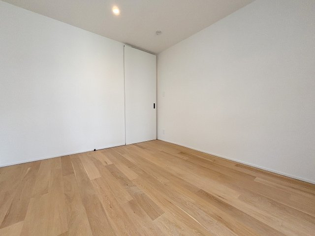 東三国のいえの洋室