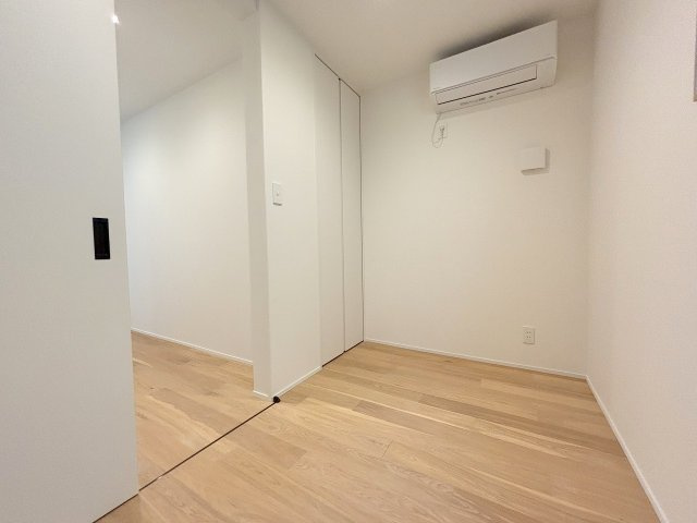 東三国のいえの洋室