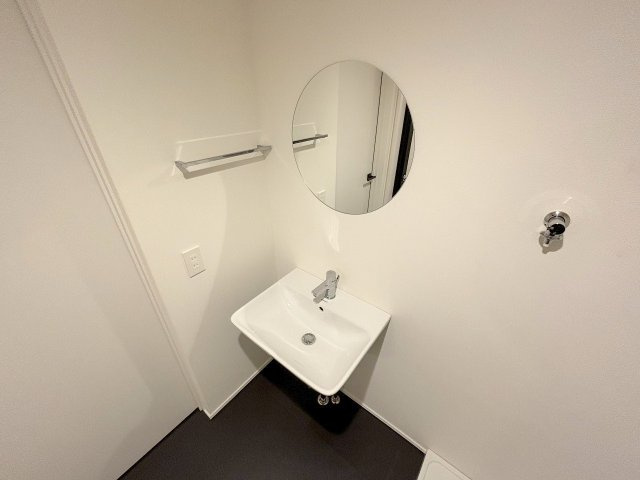 東三国のいえの独立洗面台