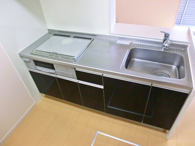 クローバーハウスのキッチン|ＩＨコンロ設置済みのキッチン♪