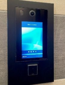 【エントランス】 | LOC'S赤羽志茂