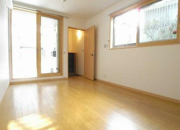 【居間・リビング】 | アサンテサーナ | 6.7帖のきれいな洋室。