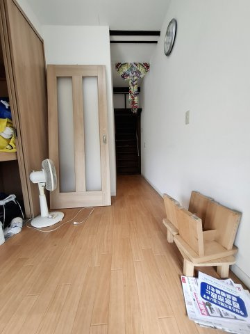 鳴尾町5丁目テラスハウスの洋室