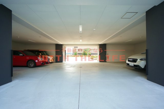 アーバンコート中央町【キャッシュバック対象】の駐車場|駐車場に車を止められます