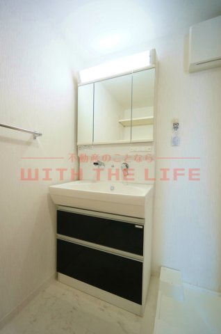 アーバンコート中央町【キャッシュバック対象】の独立洗面台|朝の身支度には欠かせない独立洗面化粧台