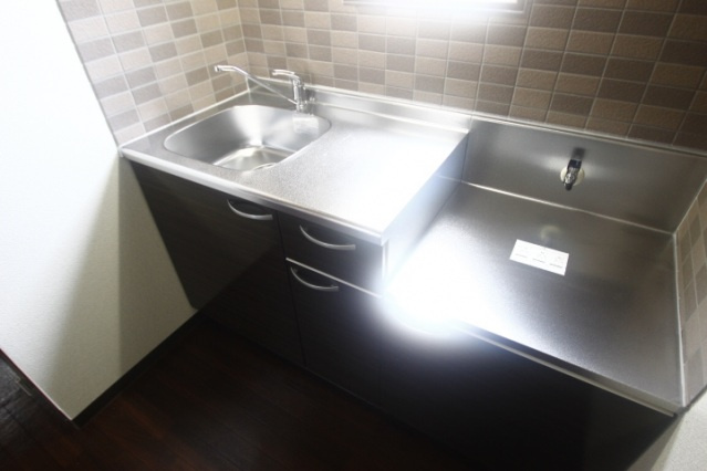 アイランドビル１６のキッチン