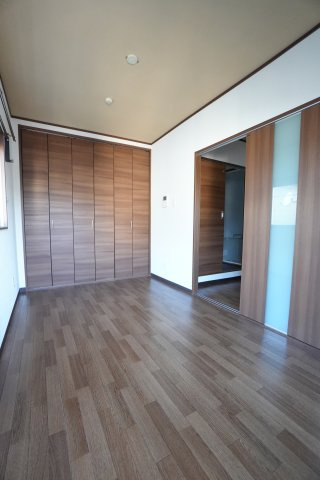 アイランドビル１６の居間・リビング